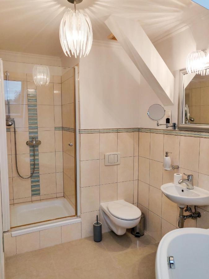 Dom Weselny Pod Kasztanem Hotell Luban Eksteriør bilde
